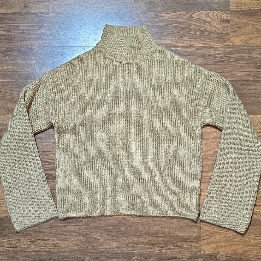 NA-KD Short Wide Sleeve Knitted Mock Neck Sweater